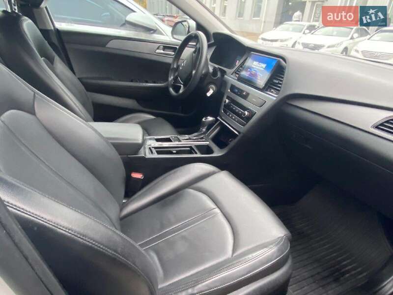 Седан Hyundai Sonata 2017 в Киеве