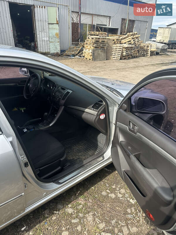 Седан Hyundai Sonata 2008 в Василькове