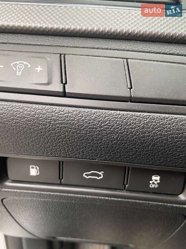 Седан Hyundai Sonata 2016 в Києві фото 8 Седан Hyundai Sonata 2016 в Києві