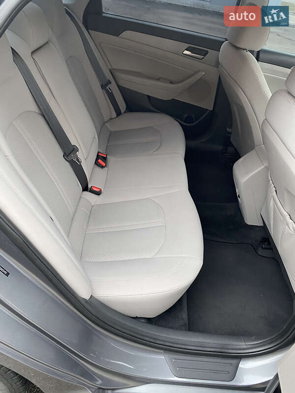 Седан Hyundai Sonata 2018 в Киеве