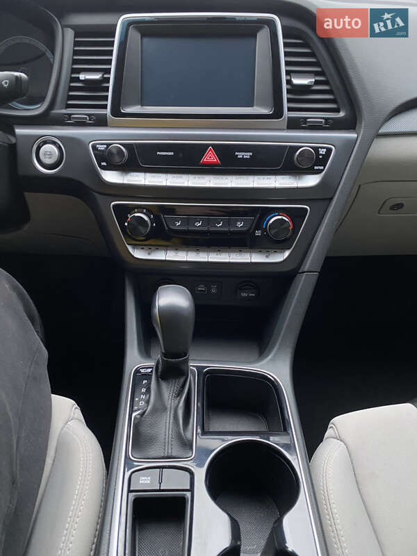Седан Hyundai Sonata 2018 в Киеве