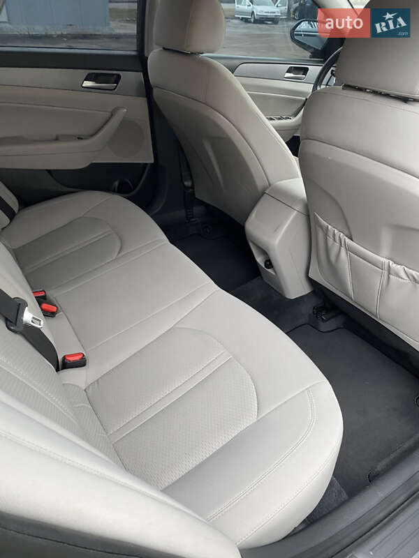 Седан Hyundai Sonata 2018 в Киеве