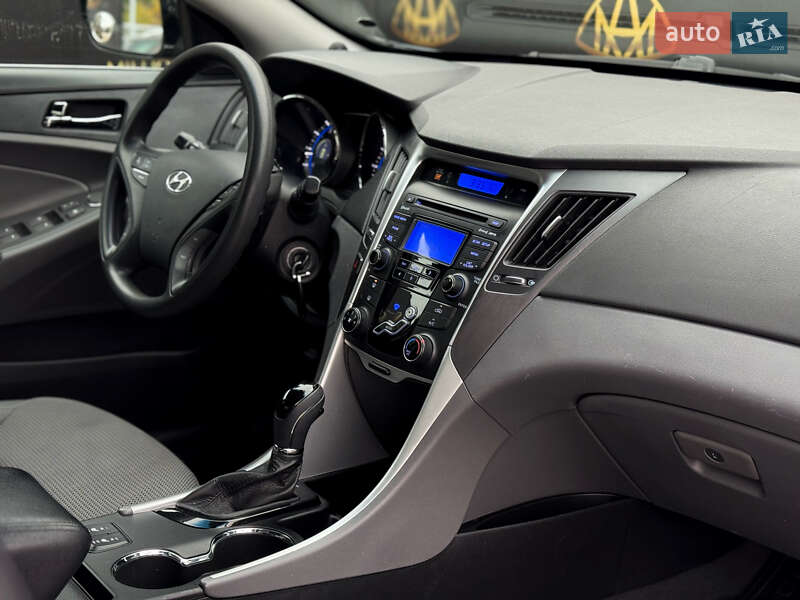 Седан Hyundai Sonata 2012 в Киеве