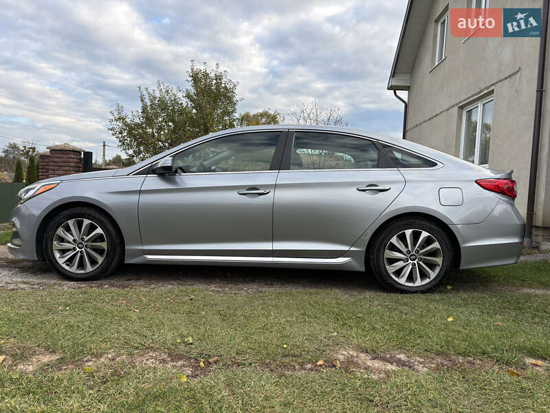Седан Hyundai Sonata 2014 в Жовкве