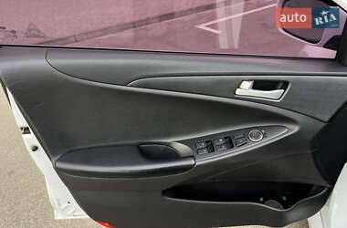 Седан Hyundai Sonata 2011 в 