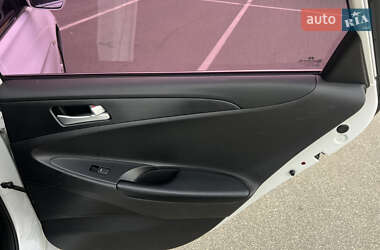 Седан Hyundai Sonata 2011 в 