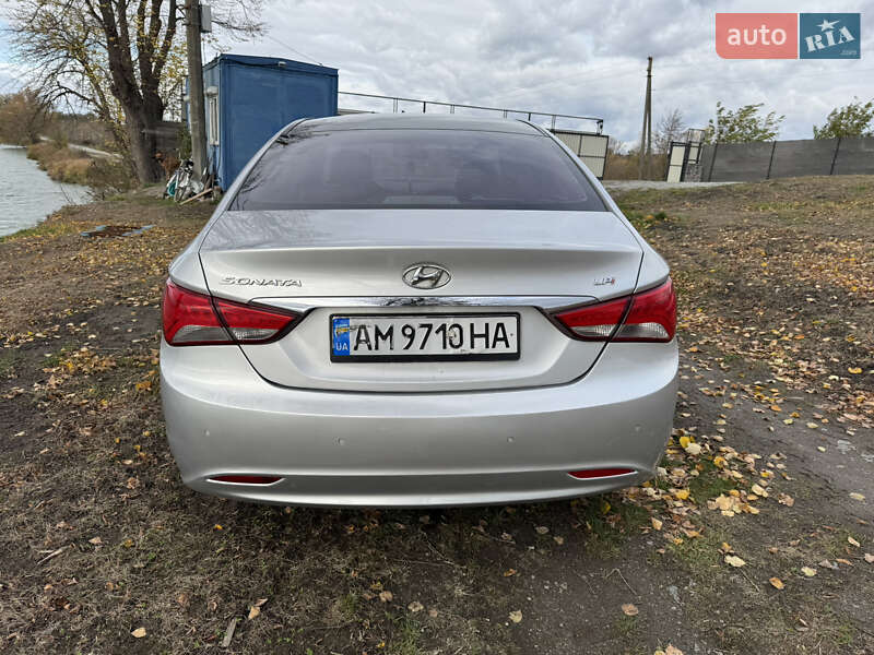 Седан Hyundai Sonata 2013 в Бердичеве