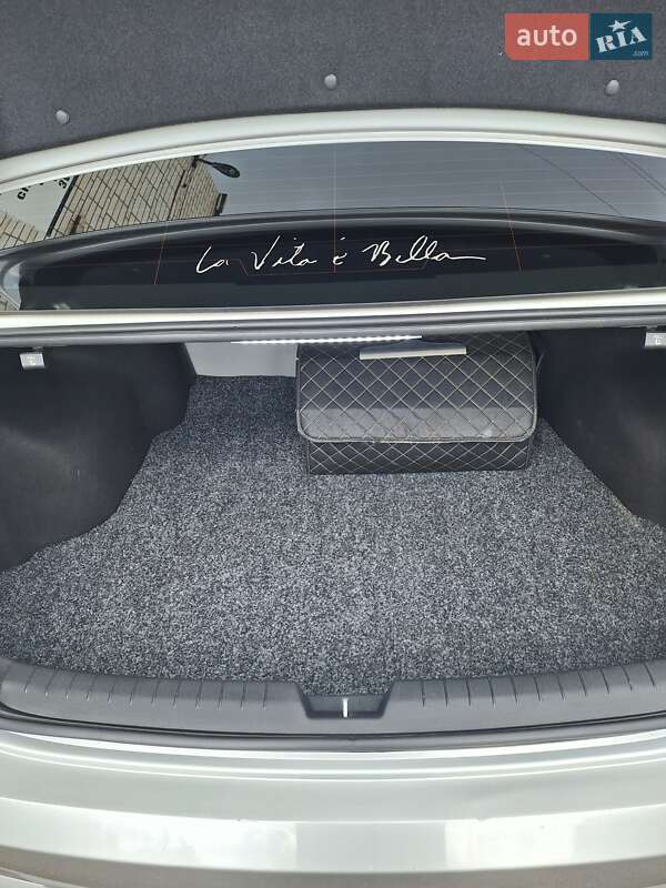 Седан Hyundai Sonata 2016 в Первомайске