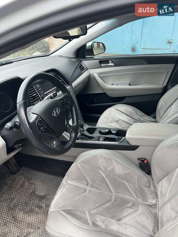 Седан Hyundai Sonata 2014 в Первомайске фото 8 Седан Hyundai Sonata 2014 в Первомайске