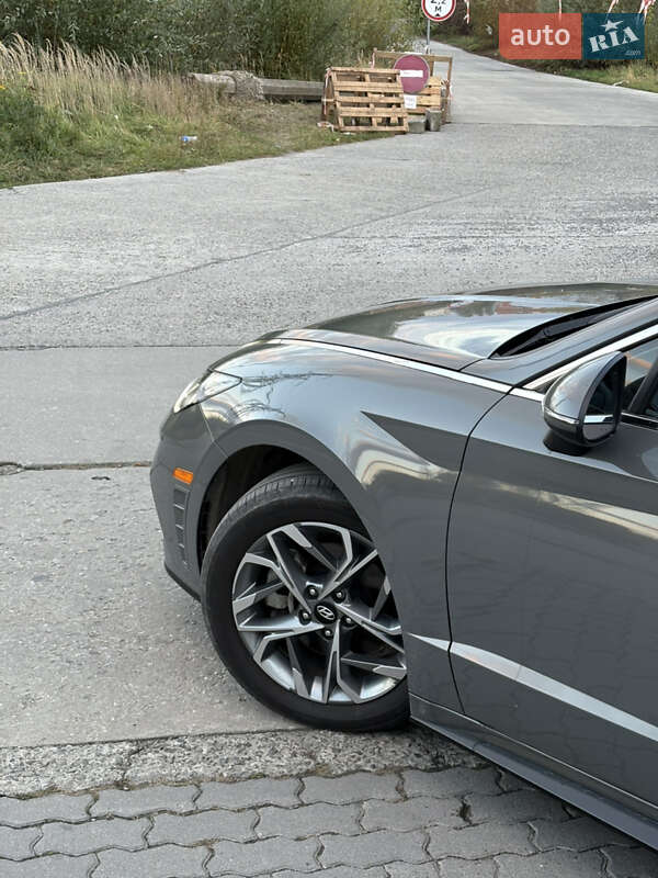 Седан Hyundai Sonata 2022 в Львове