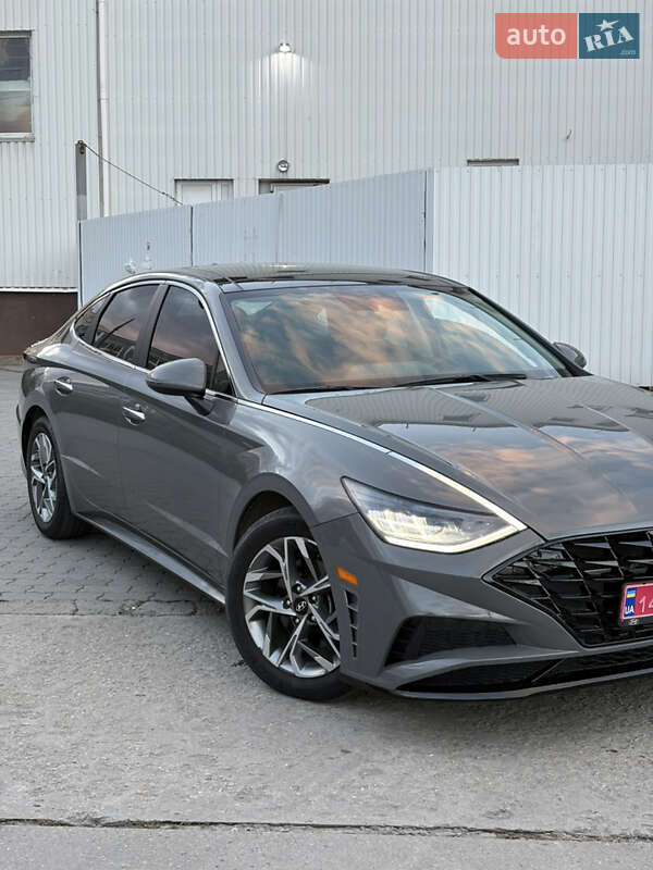 Седан Hyundai Sonata 2022 в Львове
