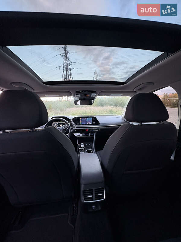 Седан Hyundai Sonata 2022 в Львове
