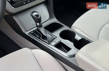 Седан Hyundai Sonata 2014 в 