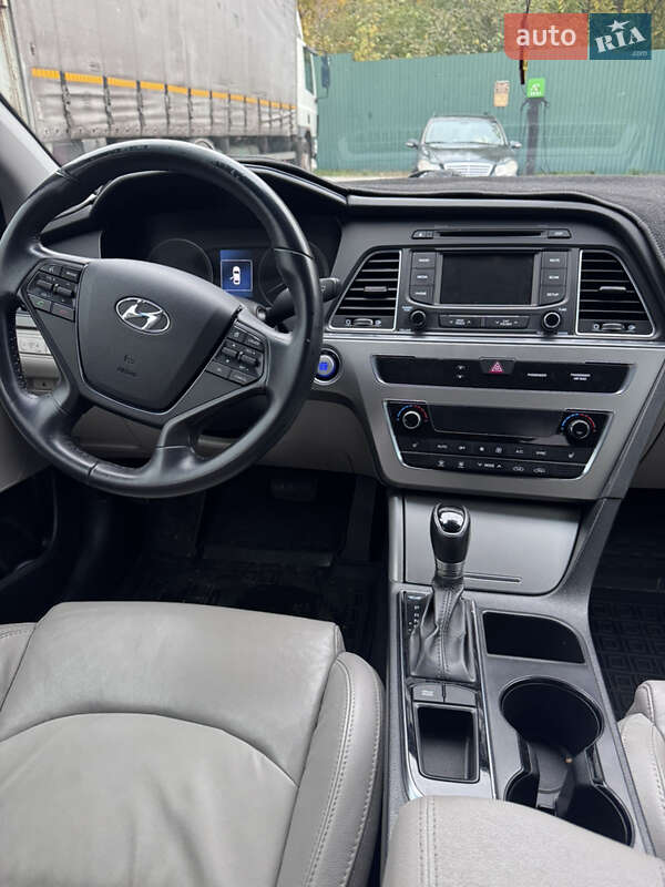 Седан Hyundai Sonata 2015 в Киеве фото 20 Седан Hyundai Sonata 2015 в Киеве