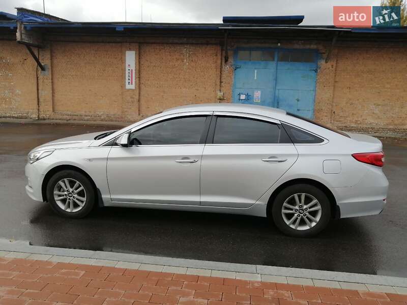 Седан Hyundai Sonata 2015 в Чернигове