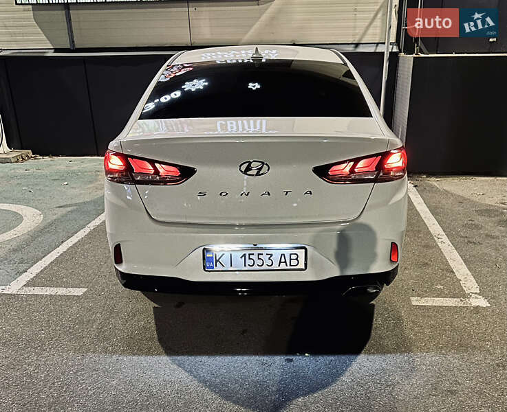 Седан Hyundai Sonata 2017 в Киеве
