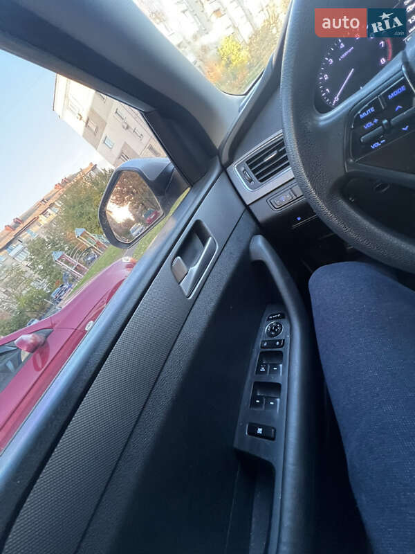 Седан Hyundai Sonata 2015 в Киеве фото 8 Седан Hyundai Sonata 2015 в Киеве