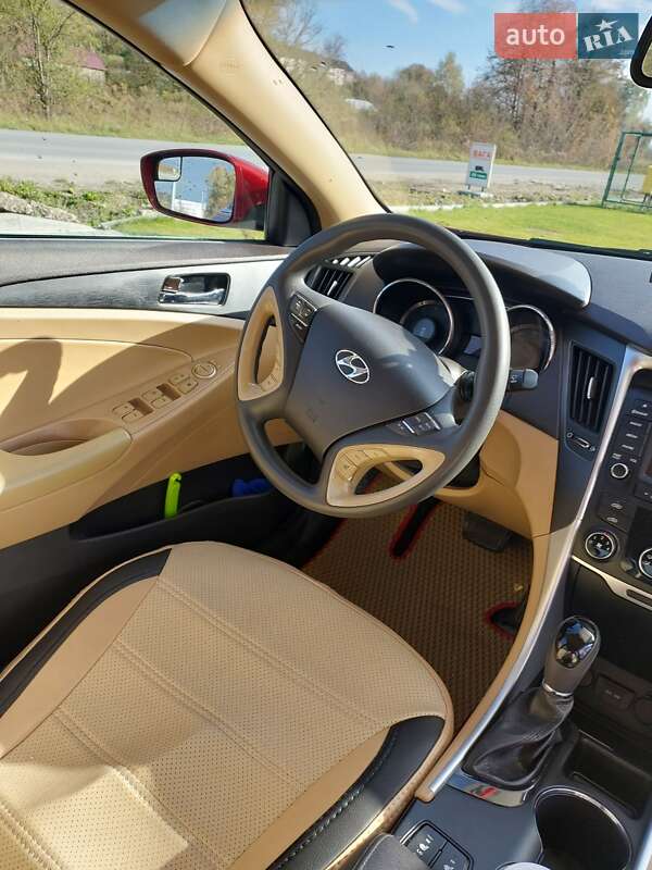 Седан Hyundai Sonata 2014 в Бережанах