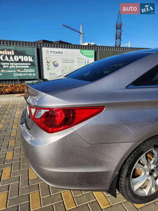 Седан Hyundai Sonata 2012 в Виннице
