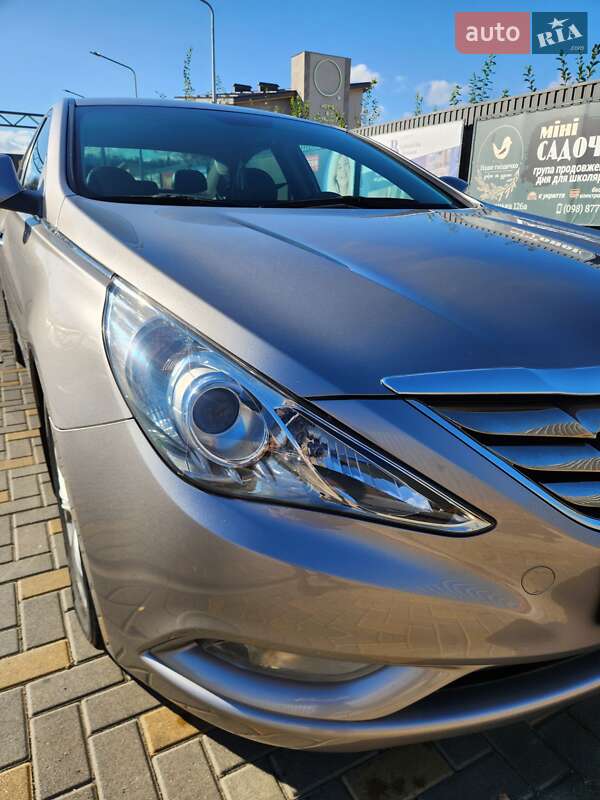 Седан Hyundai Sonata 2012 в Виннице