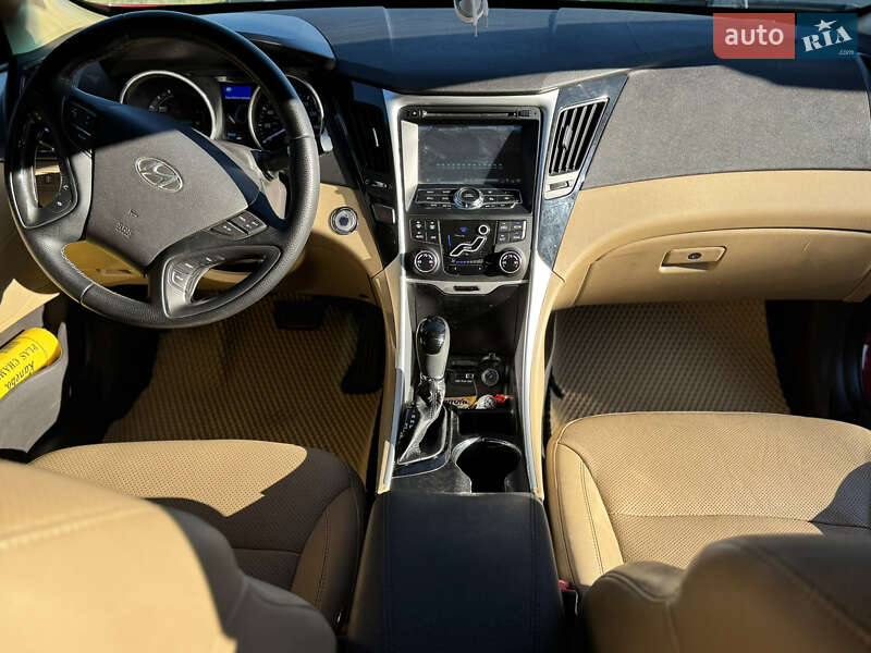 Седан Hyundai Sonata 2011 в Одессе