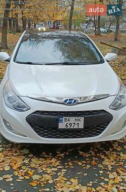 Седан Hyundai Sonata 2014 в Ровно