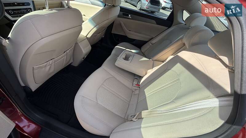 Седан Hyundai Sonata 2015 в Киеве фото 10 Седан Hyundai Sonata 2015 в Киеве