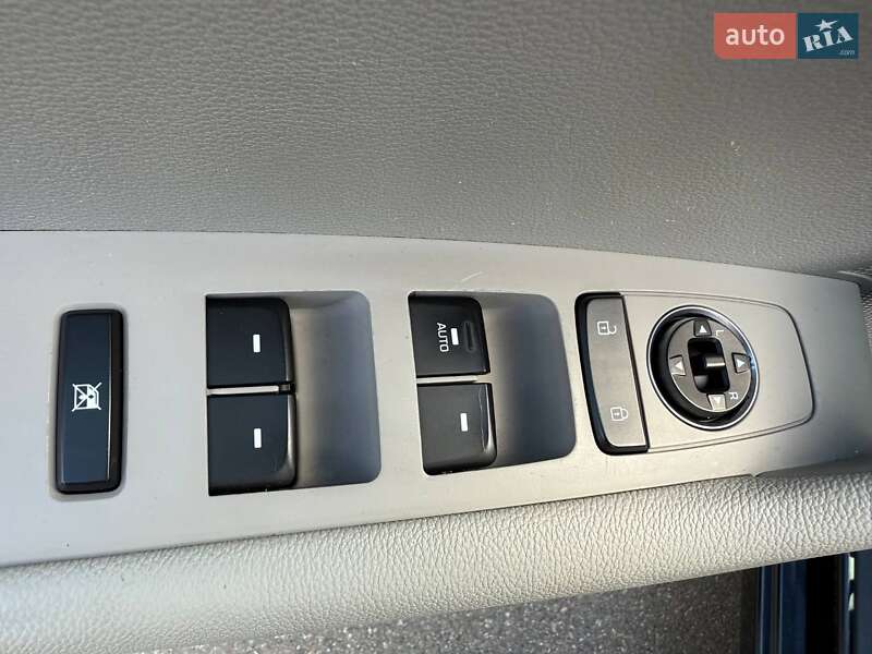 Седан Hyundai Sonata 2016 в Киеве фото 19 Седан Hyundai Sonata 2016 в Киеве