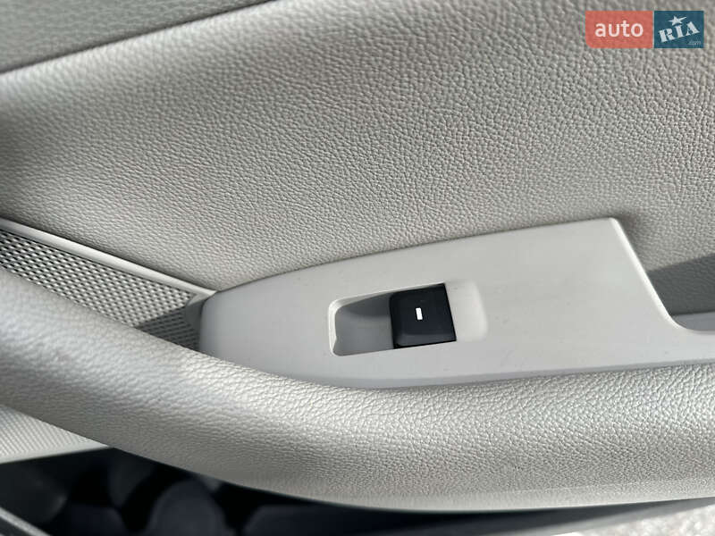 Седан Hyundai Sonata 2017 в Киеве фото 30 Седан Hyundai Sonata 2017 в Киеве