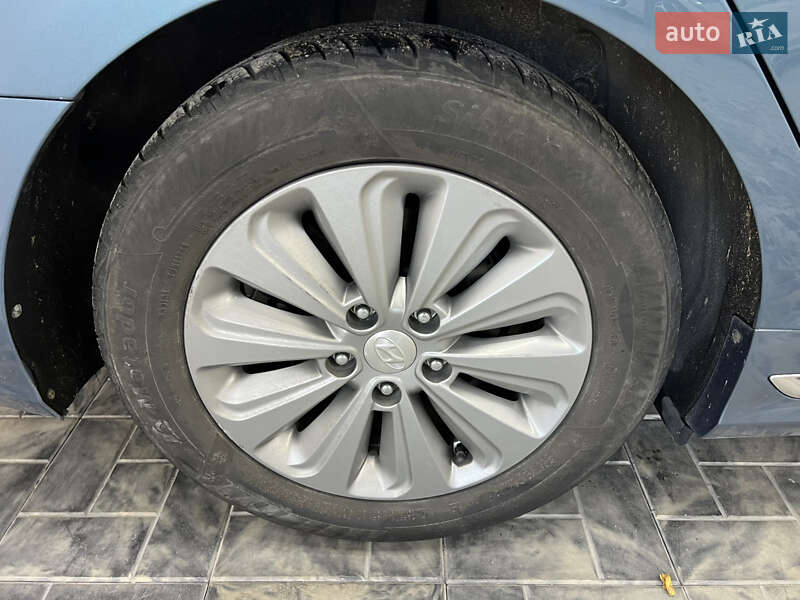 Седан Hyundai Sonata 2016 в Одессе фото 22 Седан Hyundai Sonata 2016 в Одессе