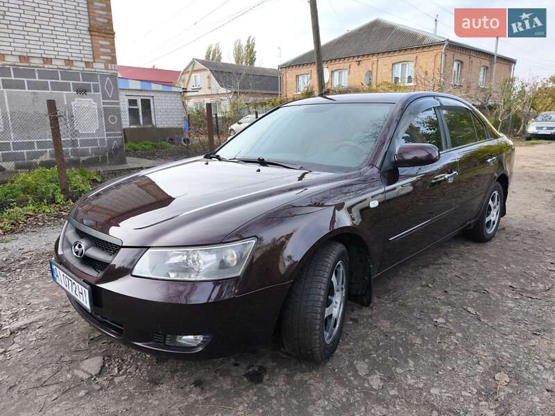 Седан Hyundai Sonata 2006 в Казатине
