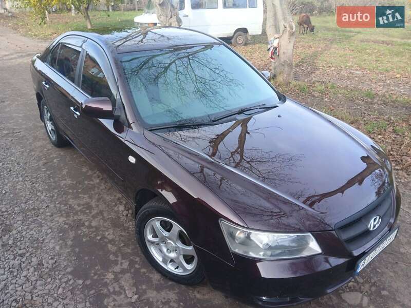 Седан Hyundai Sonata 2006 в Казатине