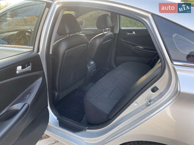 Седан Hyundai Sonata 2013 в Джулинке фото 5 Седан Hyundai Sonata 2013 в Джулинке