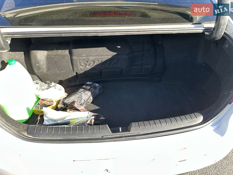 Седан Hyundai Sonata 2014 в Вышгороде