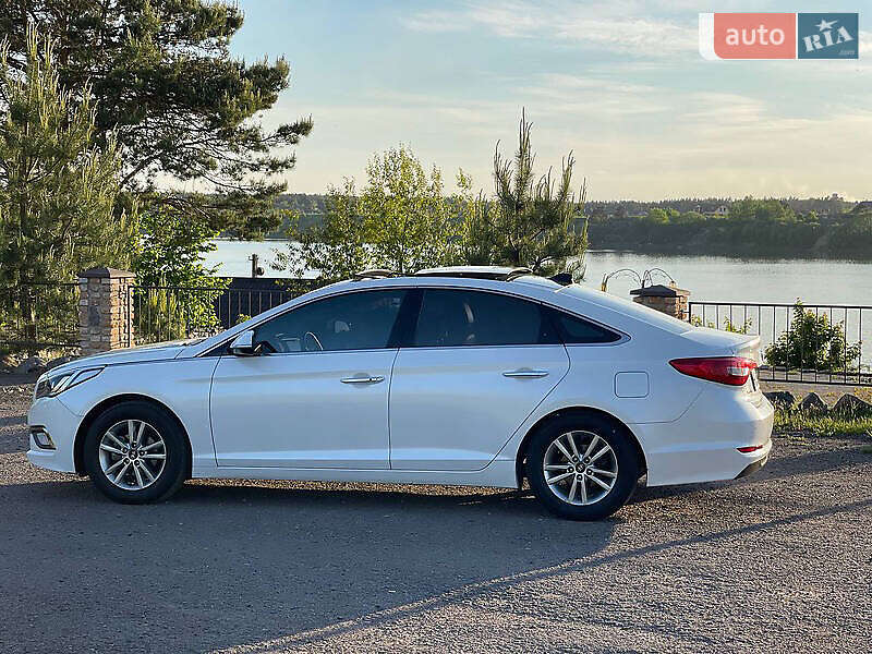 Седан Hyundai Sonata 2015 в Киеве фото 28 Седан Hyundai Sonata 2015 в Киеве