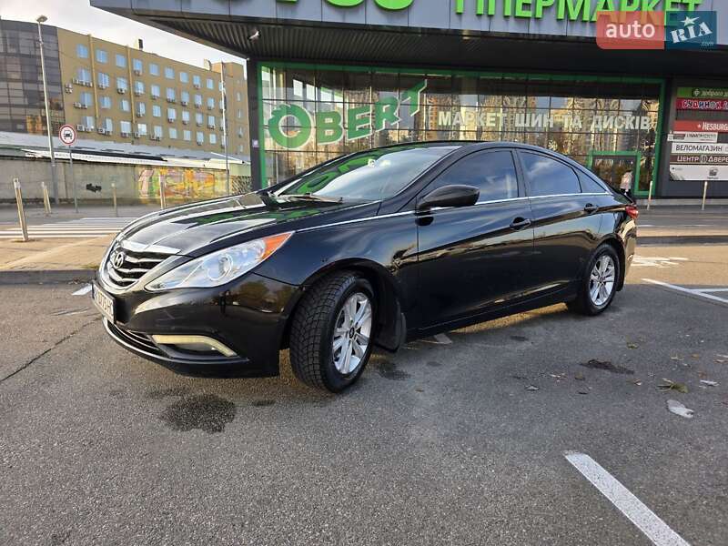 Hyundai Sonata 2011