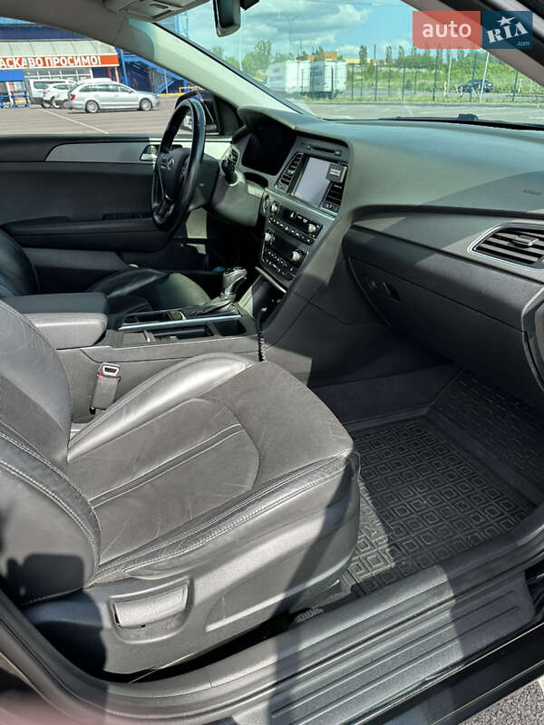 Седан Hyundai Sonata 2016 в Киеве
