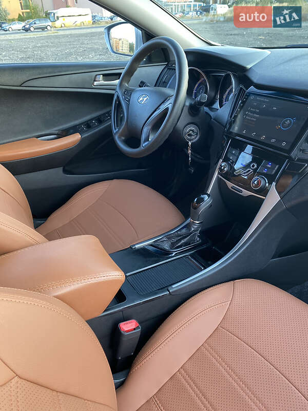 Седан Hyundai Sonata 2011 в Одесі