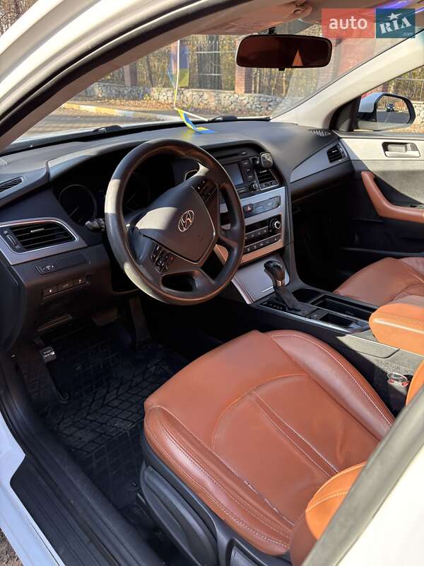 Седан Hyundai Sonata 2015 в Киеве