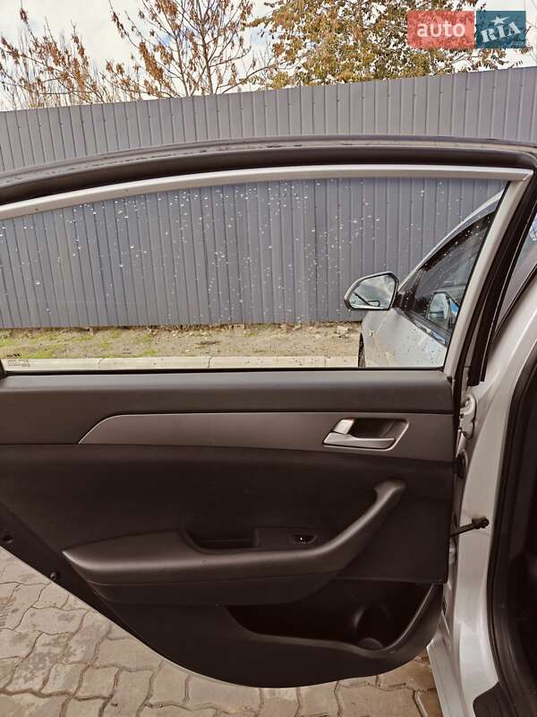 Седан Hyundai Sonata 2015 в Николаеве фото 14 Седан Hyundai Sonata 2015 в Николаеве