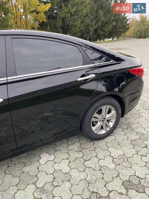 Седан Hyundai Sonata 2014 в Дубно