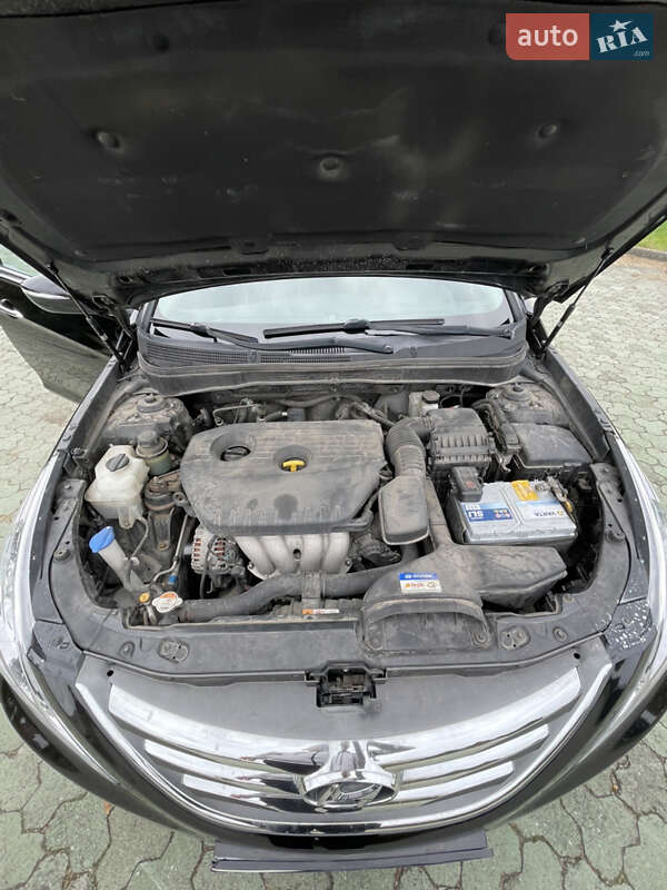 Седан Hyundai Sonata 2014 в Дубно