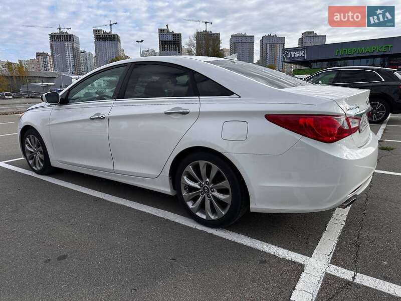 Седан Hyundai Sonata 2013 в Киеве фото 6 Седан Hyundai Sonata 2013 в Киеве
