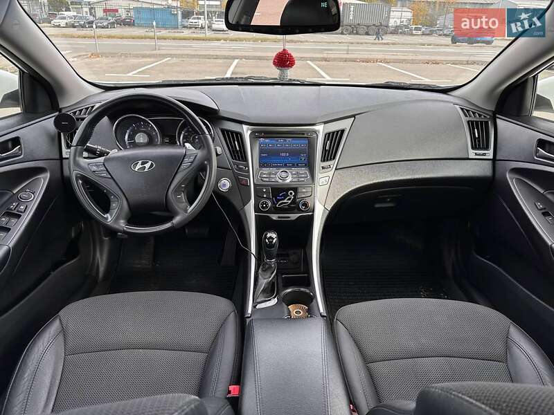 Седан Hyundai Sonata 2013 в Киеве фото 26 Седан Hyundai Sonata 2013 в Киеве