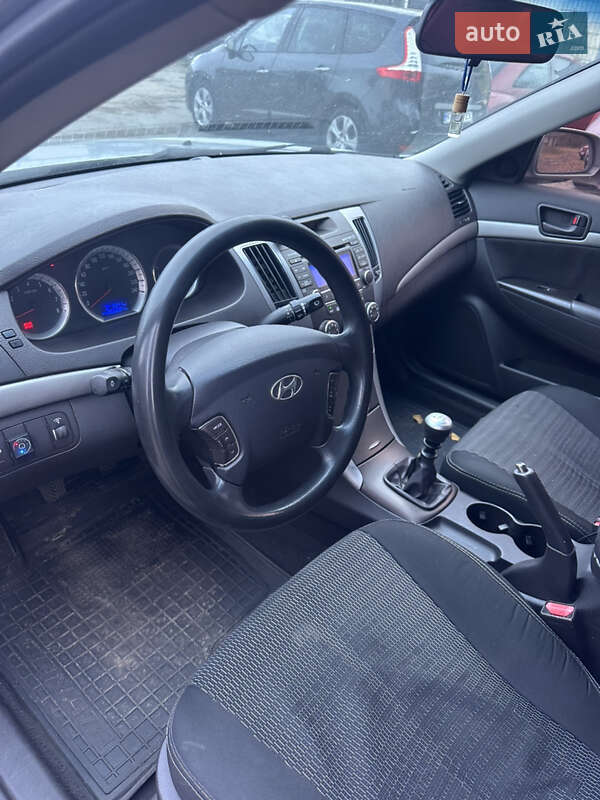 Седан Hyundai Sonata 2008 в Мироновке фото 9 Седан Hyundai Sonata 2008 в Мироновке
