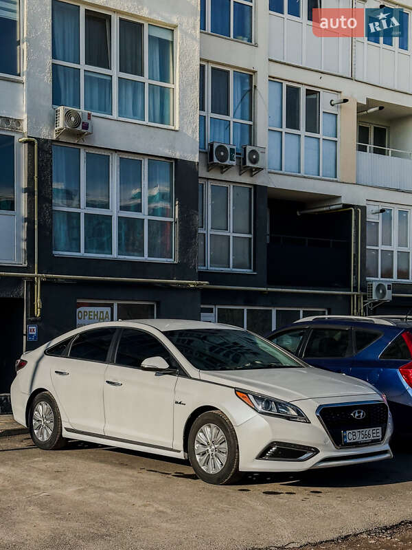Седан Hyundai Sonata 2015 в Чернігові