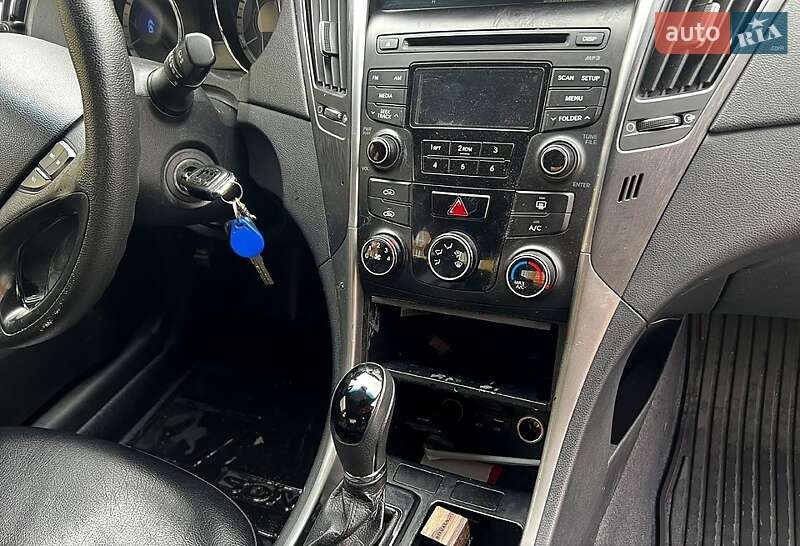 Седан Hyundai Sonata 2014 в Києві фото 9 Седан Hyundai Sonata 2014 в Києві