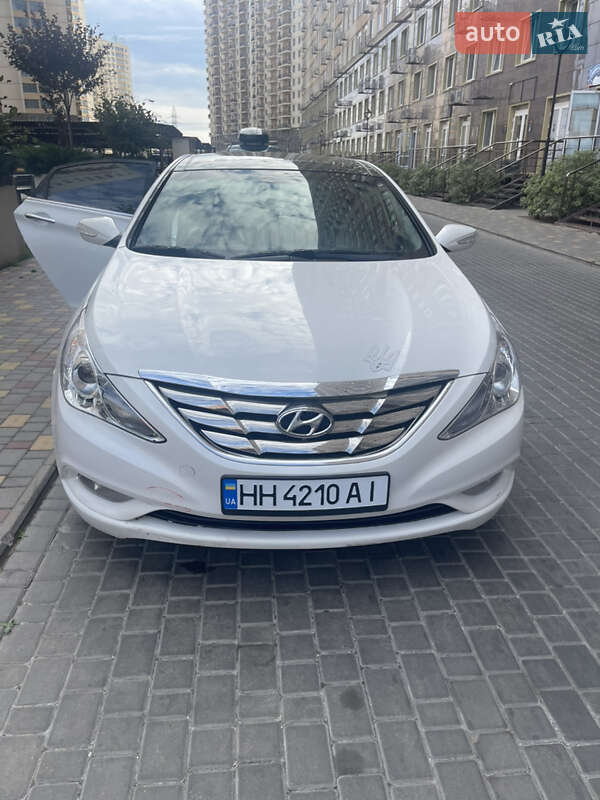 Седан Hyundai Sonata 2010 в Одессе