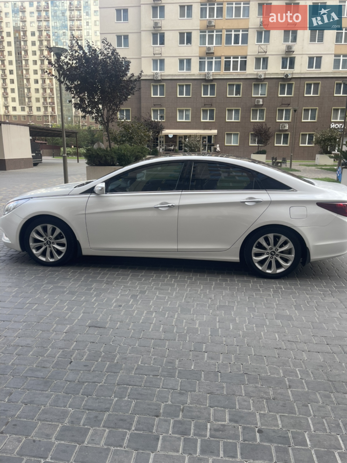 2010 Hyundai Sonata - мініатюра 6