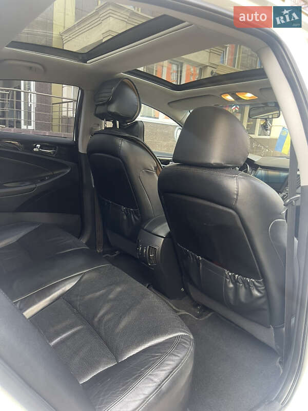 Седан Hyundai Sonata 2010 в Одессе